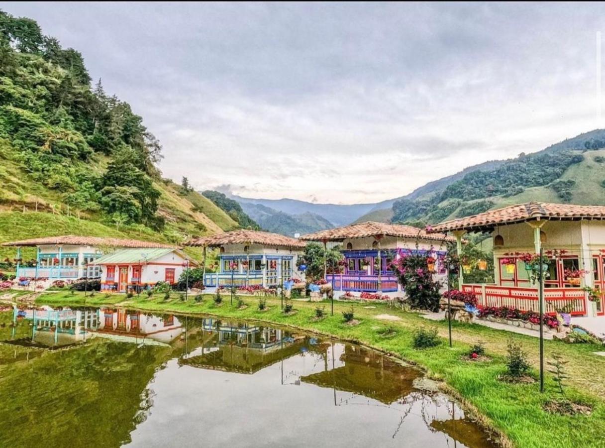 Hotel Lago Valdivia Jardín Extérieur photo