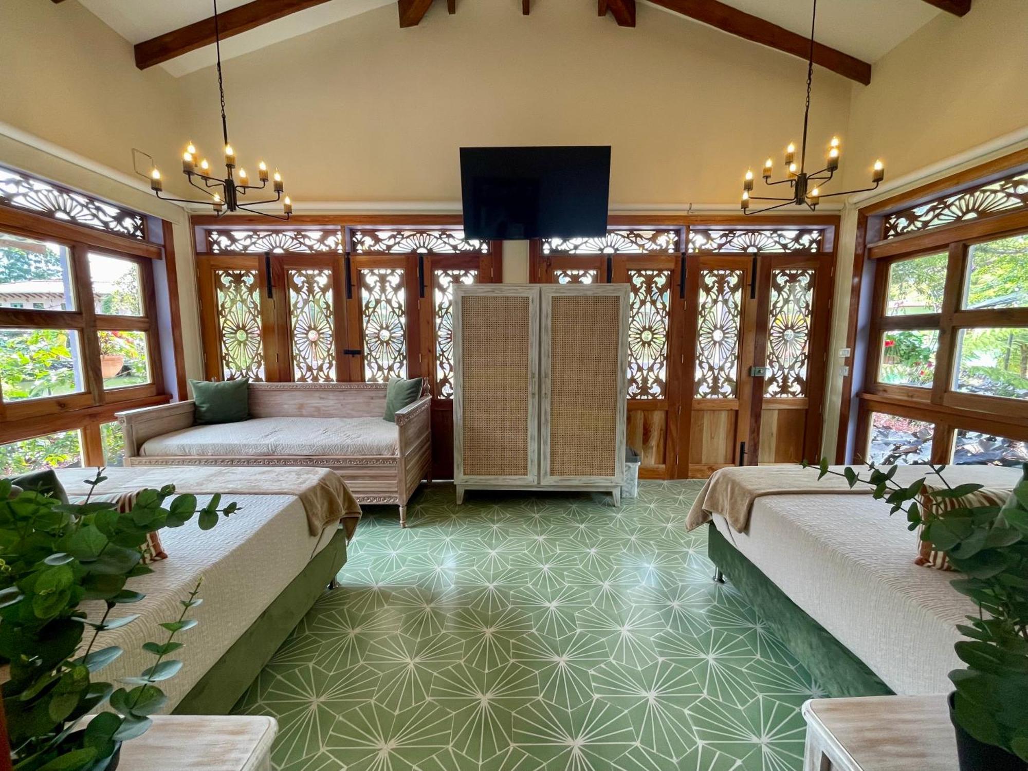 Hotel Lago Valdivia Jardín Extérieur photo